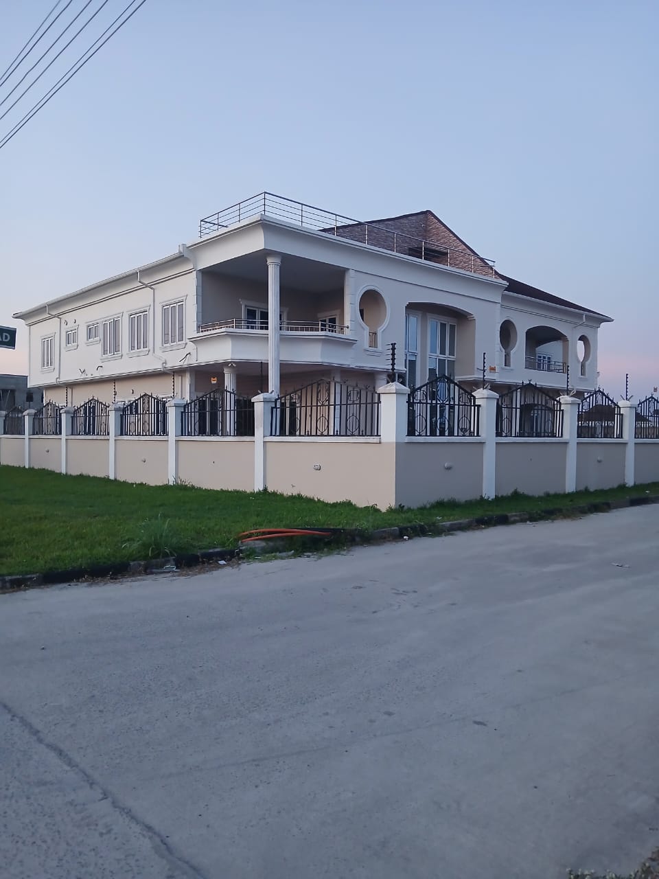 Houses in Beechwood